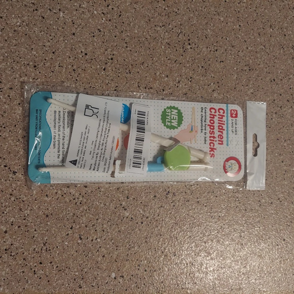 Kids Training Chopsticks pair Reusable - Picture 1 of 2